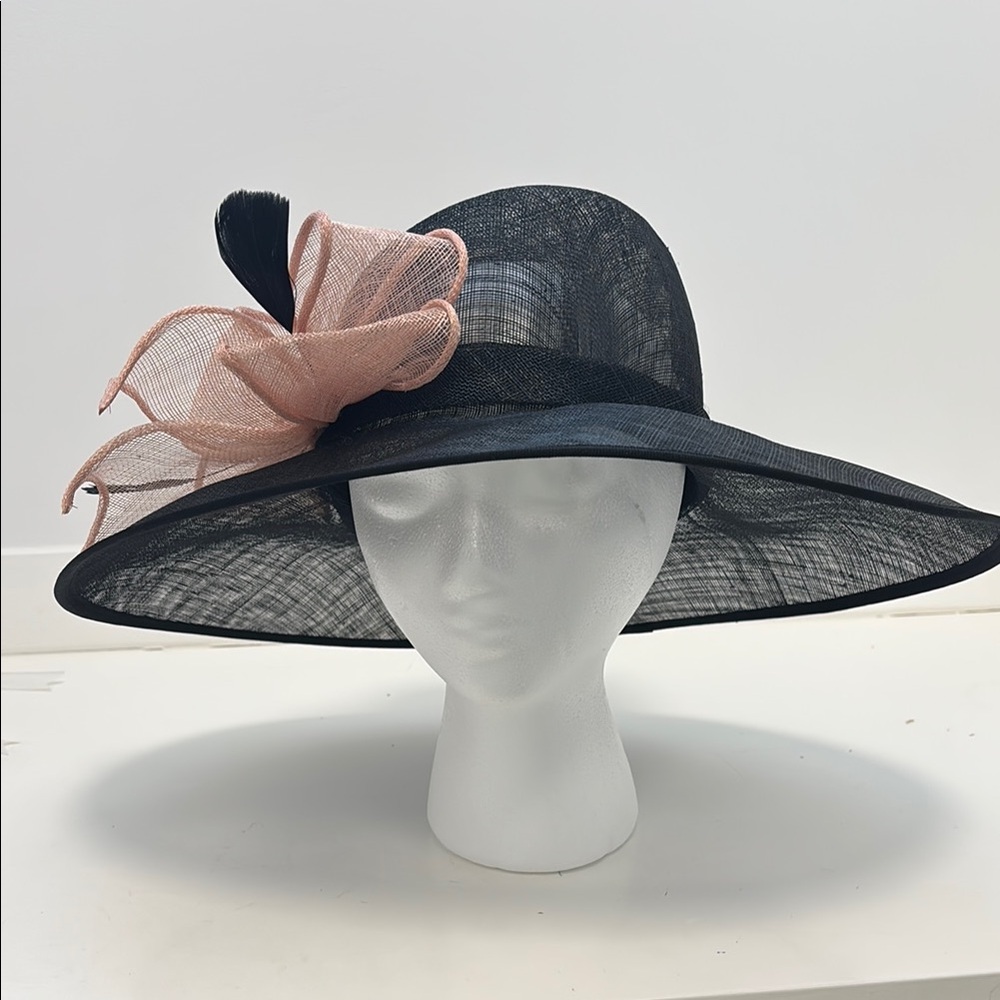 Elegant Black Wide-Brim Fascinator Hat with Pink Flower
